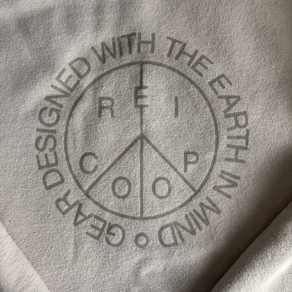 REI Cream Men's Crewneck Sweatshirt - Picture 3 of 6